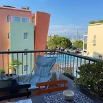 Family Apartment - Terrace - Parking - 4-5 People