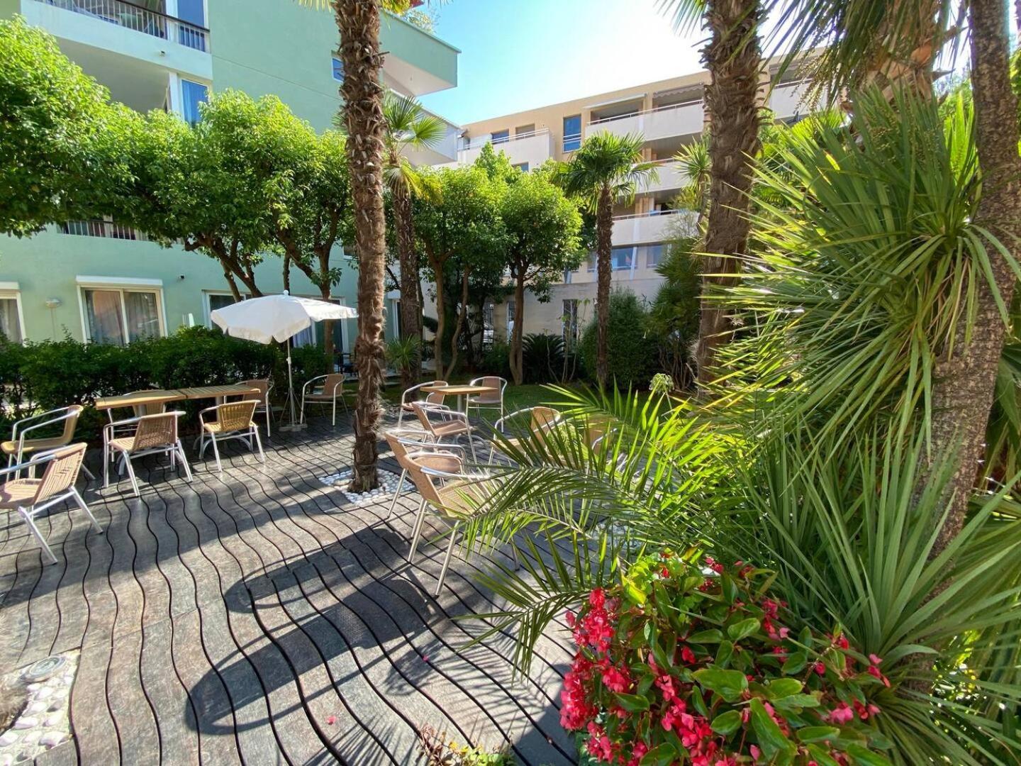 Apartment Family - Terrace - Parking - 4-5 People *